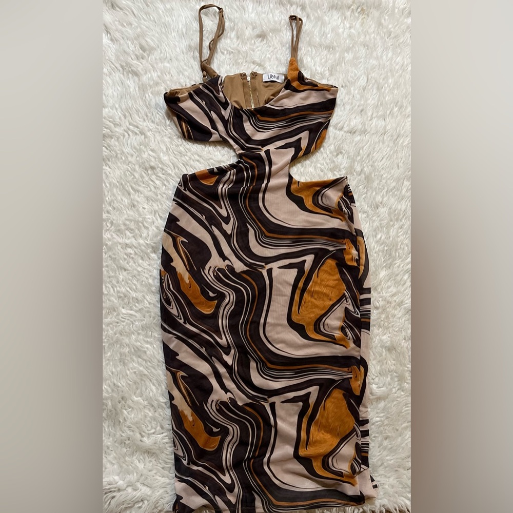 Lilyau Tan Dress with Gold Zipper